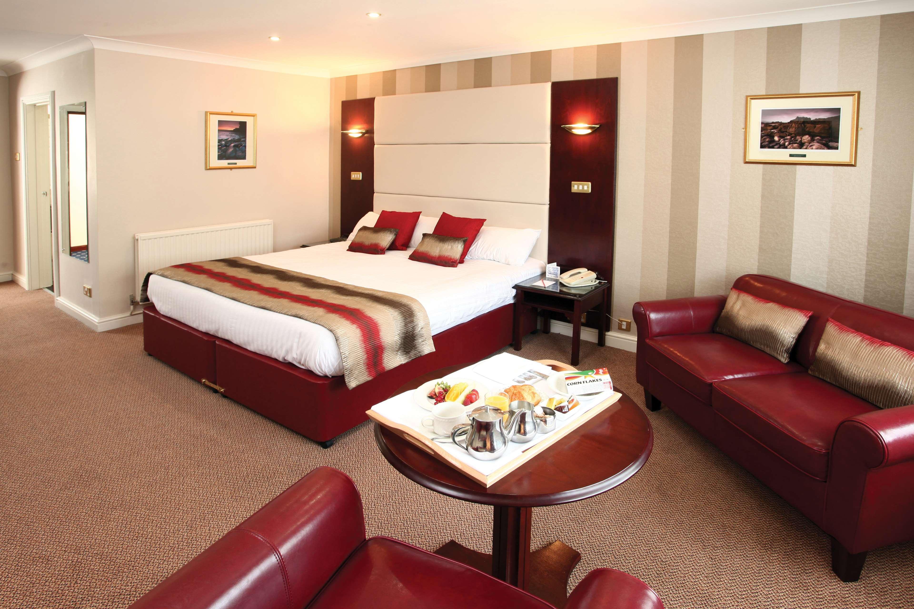 Best Western Premier Heronston Hotel & Spa Bridgend  Extérieur photo
